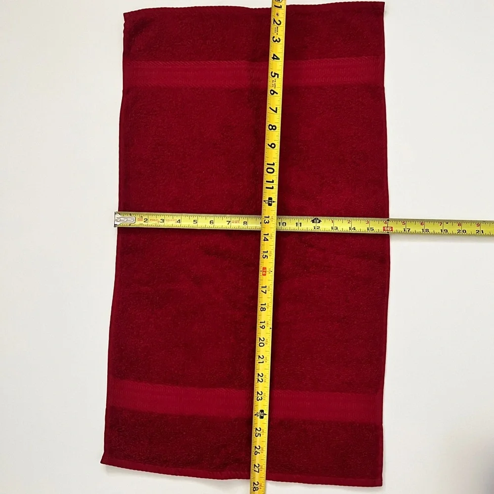 NWOT Set of 100%Cotton Hand Towels